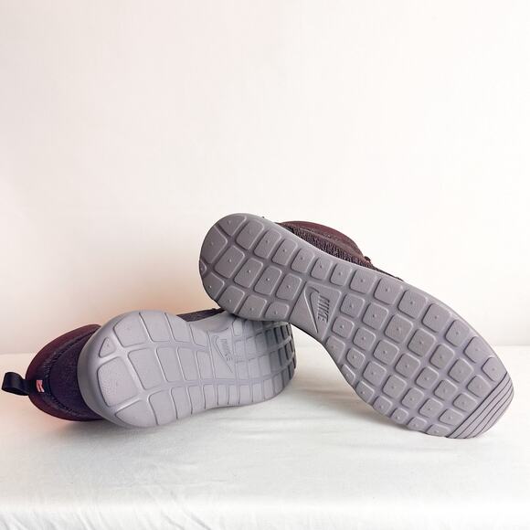 NIKE Roshe Run Red/Wine Mahogany Mid QS City Pack NYC Sz. 9.5 - Picture 7 of 8